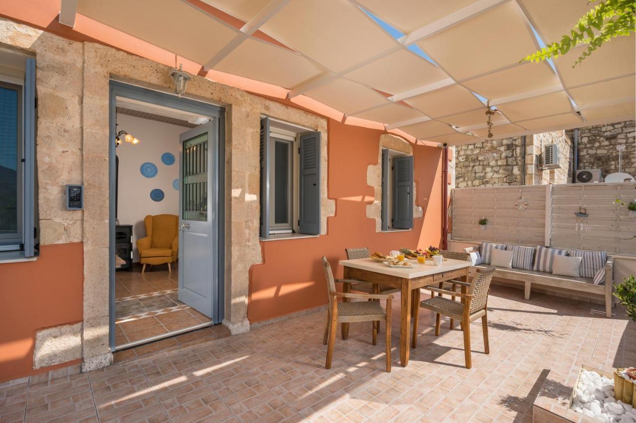 Iosif De Home Kournas Exterior photo